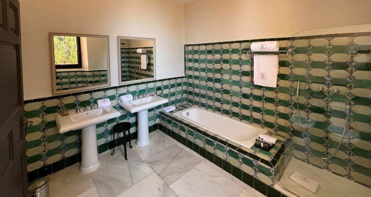 מאלגה Soho Boutique Castillo De Santa Catalina - Adults Recommended מראה חיצוני תמונה Bathroom