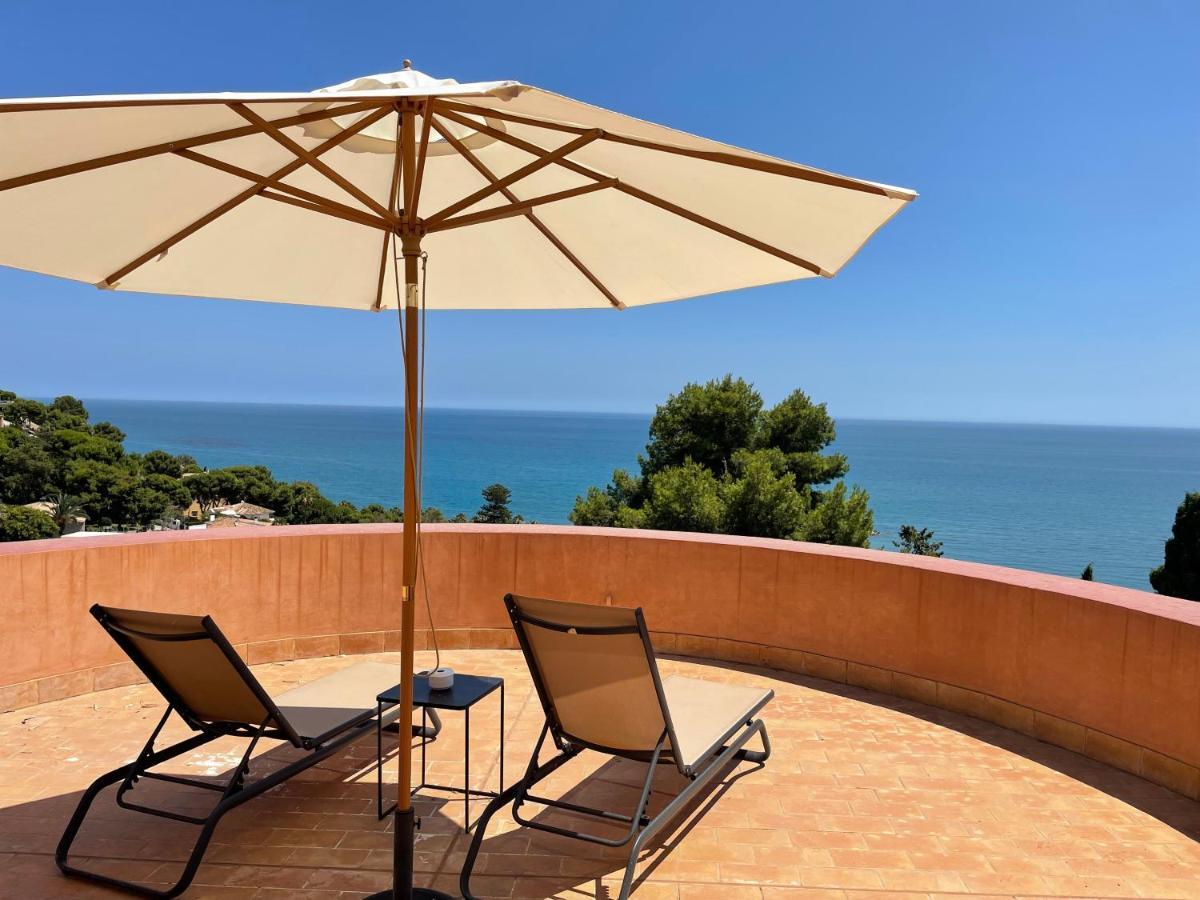 מאלגה Soho Boutique Castillo De Santa Catalina - Adults Recommended מראה חיצוני תמונה A patio umbrella