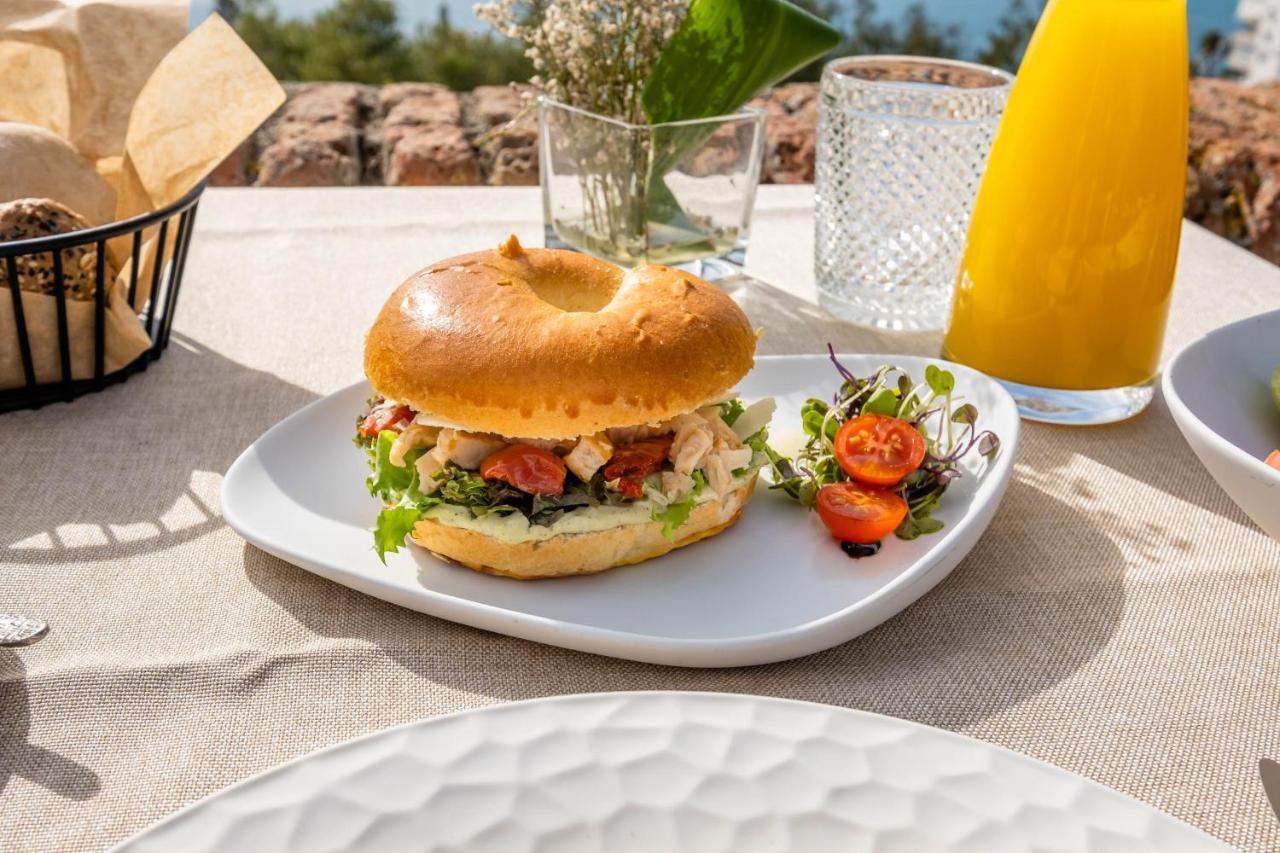מאלגה Soho Boutique Castillo De Santa Catalina - Adults Recommended מראה חיצוני תמונה A chicken caesar salad bagel