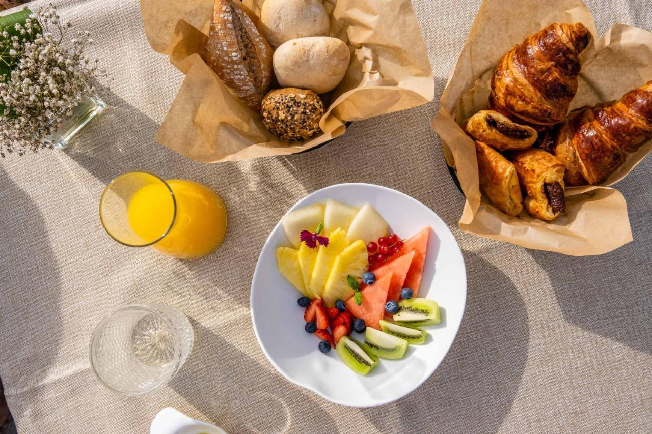 מאלגה Soho Boutique Castillo De Santa Catalina - Adults Recommended מראה חיצוני תמונה A continental breakfast