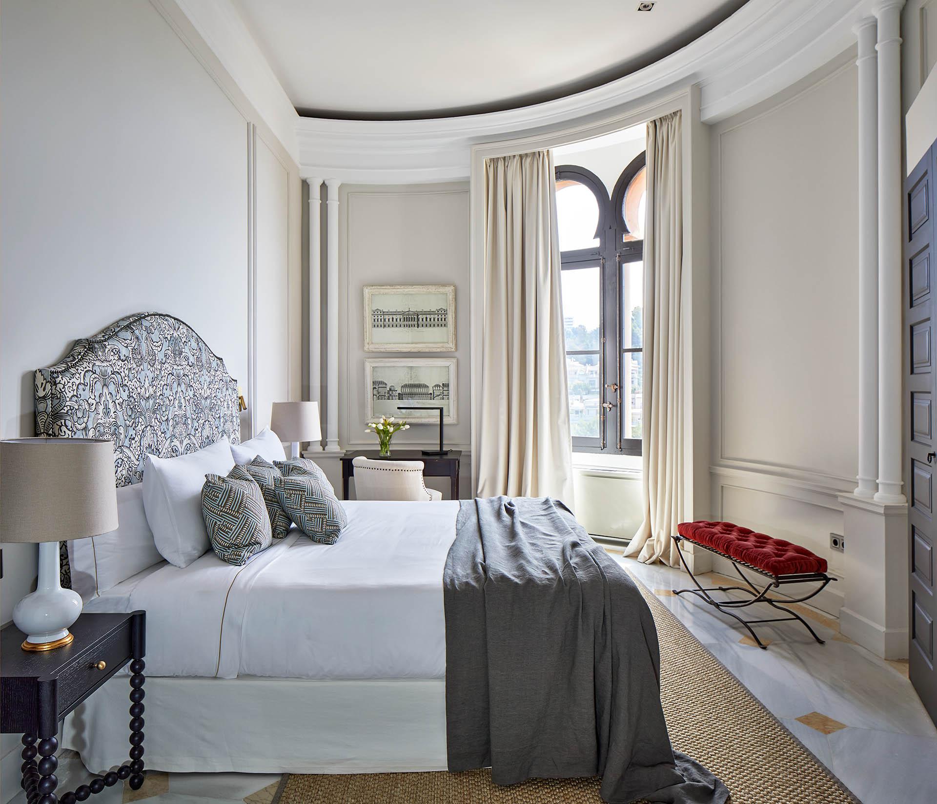 מאלגה Soho Boutique Castillo De Santa Catalina - Adults Recommended מראה חיצוני תמונה A bedroom at the Mandarin Oriental, Madrid