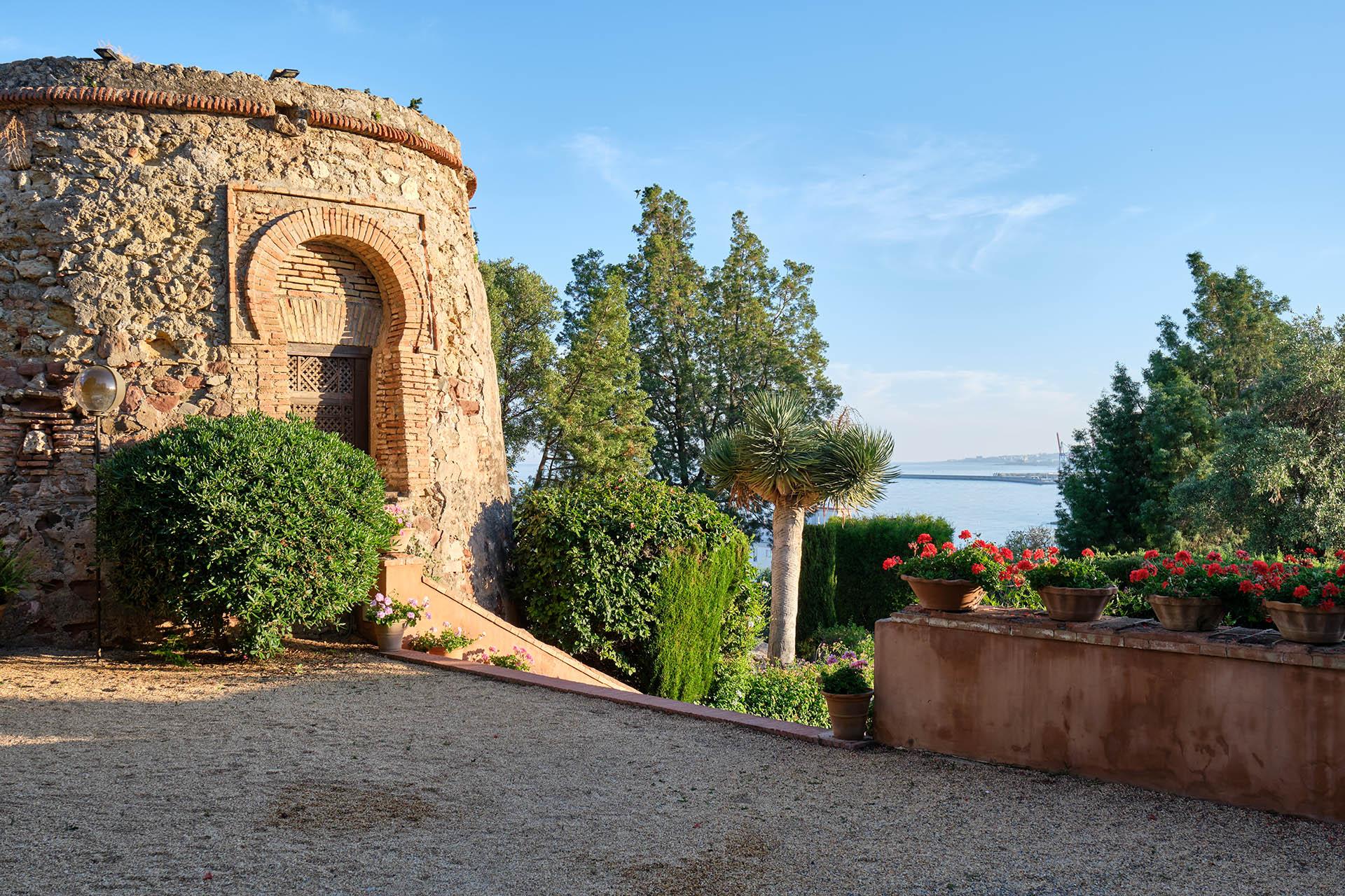 מאלגה Soho Boutique Castillo De Santa Catalina - Adults Recommended מראה חיצוני תמונה The entrance to the castle