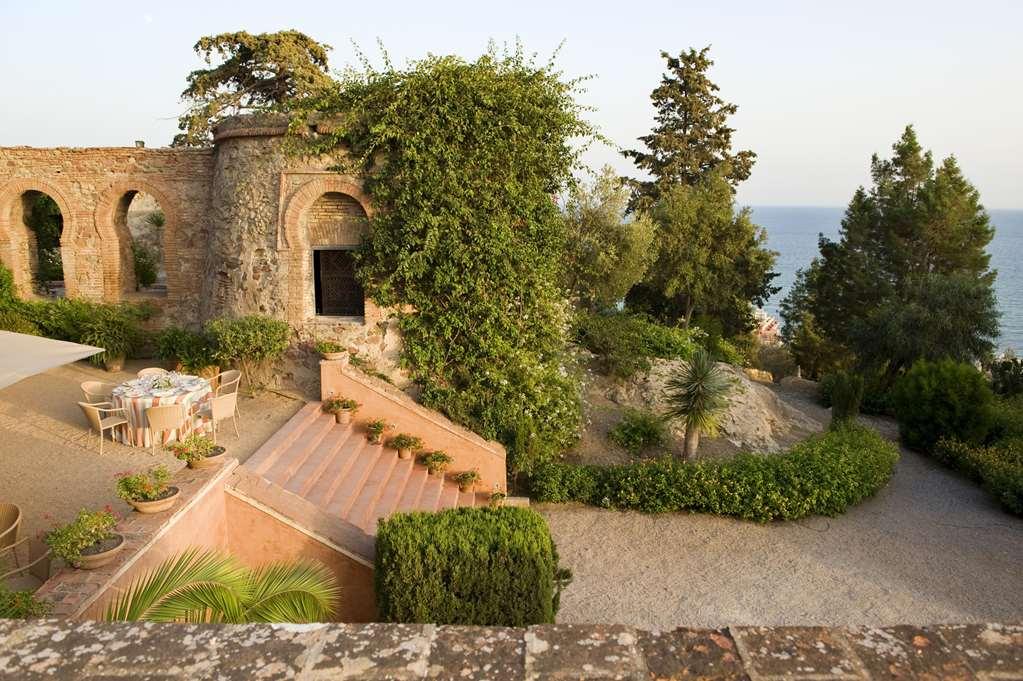 מאלגה Soho Boutique Castillo De Santa Catalina - Adults Recommended מראה חיצוני תמונה The gardens of the Villa Durazzo-Pallavicini