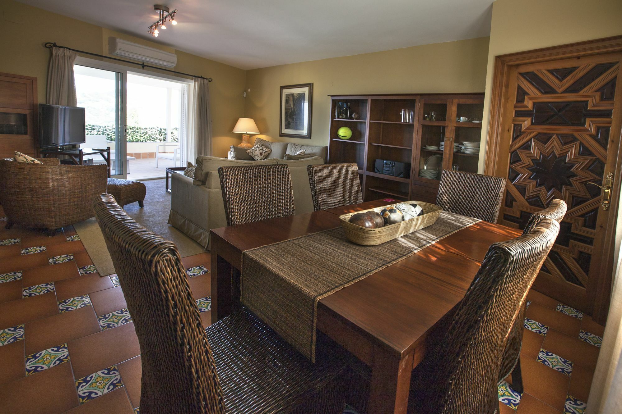 מאלגה Soho Boutique Castillo De Santa Catalina - Adults Recommended מראה חיצוני תמונה A dining room